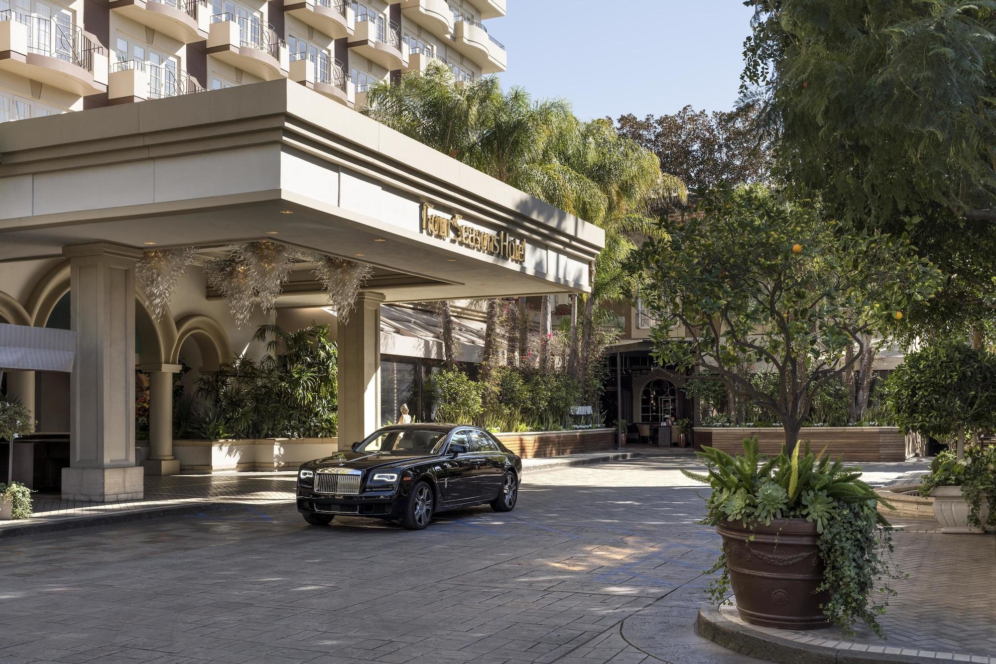 フォー シーズンズ ホテル ロサンゼルス アット ビバリー ヒルズ エクステリア 写真
